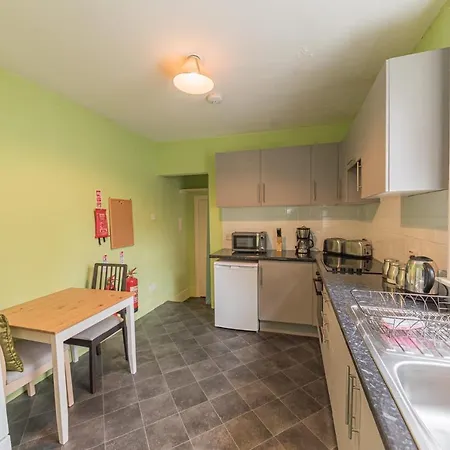 Hébergement de vacances Central Location 5 Private Ensuite Bedrooms Great For Work Or Play *