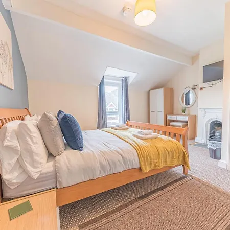 Holiday home Central Location 5 Private Ensuite Bedrooms Great For Work Or Play Workington